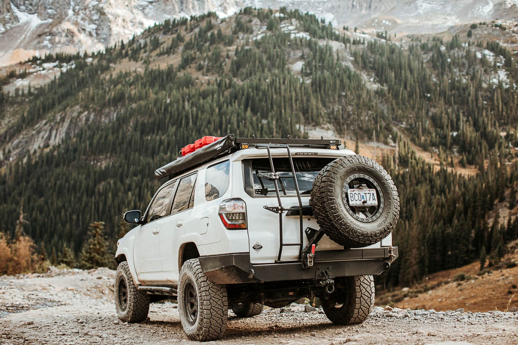 5th_gen_4runner_low_profile_rear_plate_bumper_kit_32